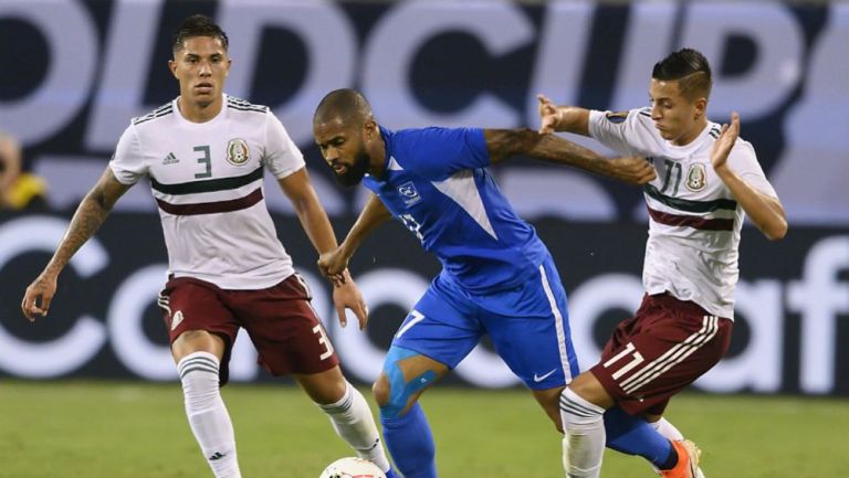 Salcedo y Alvarado, en el partido contra Martinica