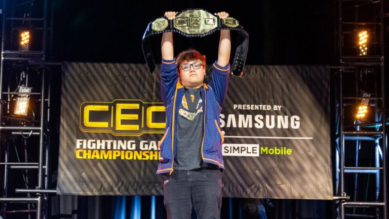 MkLeo levanta su cinturón de campeón en el CEO 2019