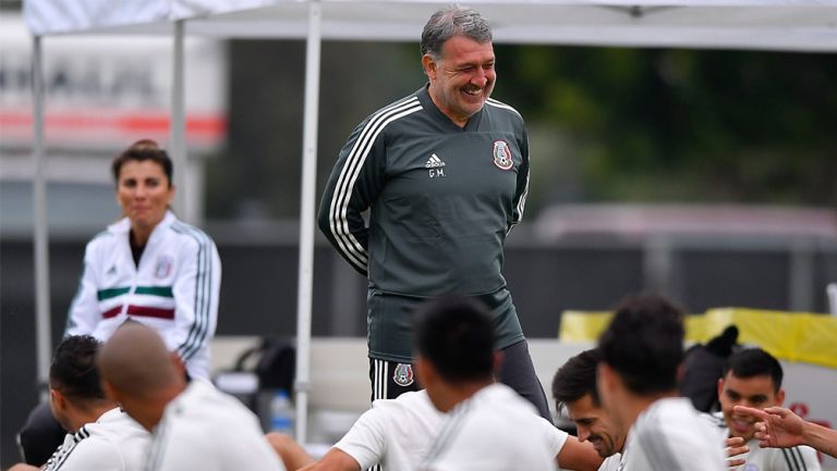 Gerardo Martino, durante un entrenamiento con el Tri