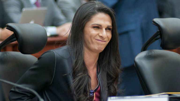 Ana Guevara, durante una conferencia