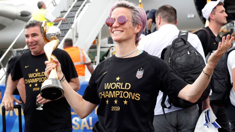 Rapinoe festeja Campeonato de Estados Unidos