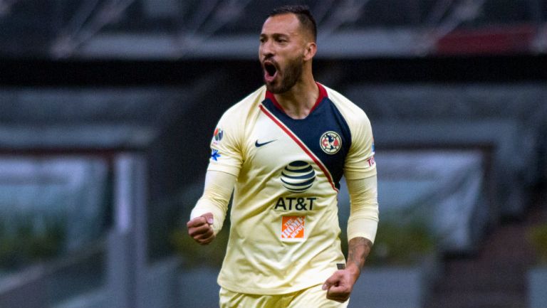 Emanuel Aguilera celebra un gol ante el Atlético San Luis 