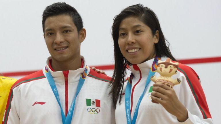 Diana García y Alfredo Ávila, en el podio