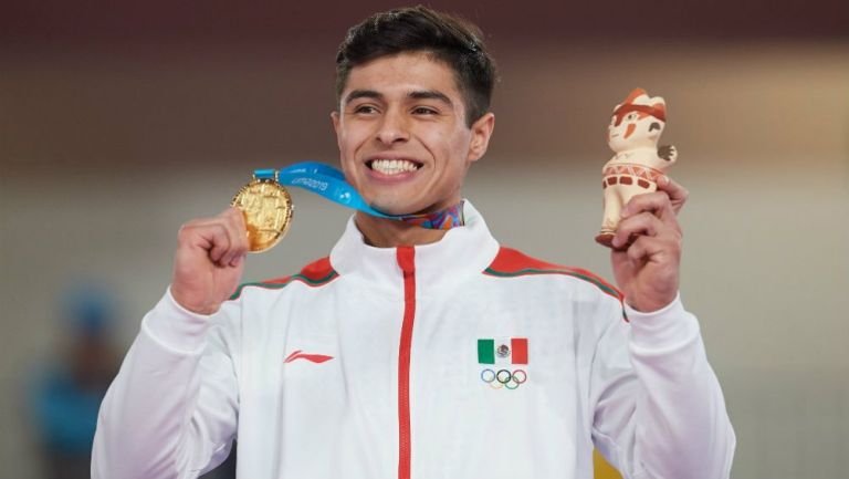 Isaac Núñez, con medalla de oro en Lima 2019