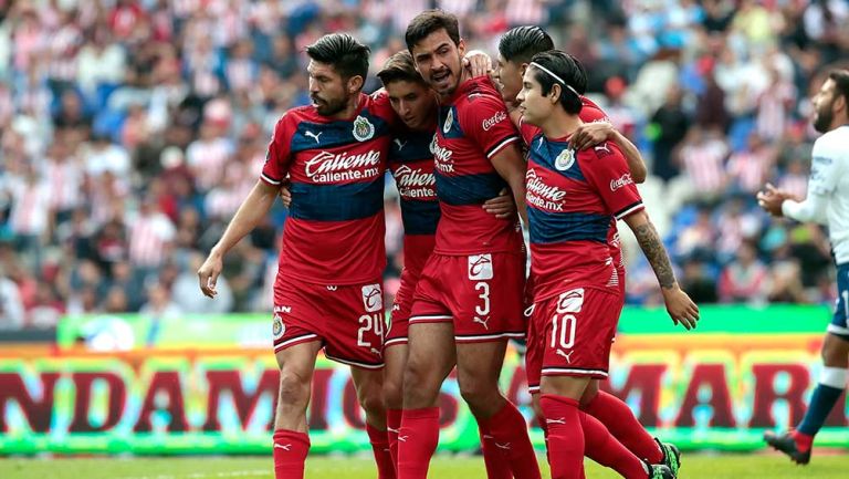 Chivas celebra su gol ante Puebla