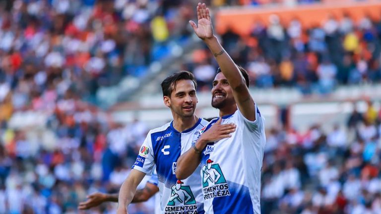 Franco Jara festeja un gol con Pachuca