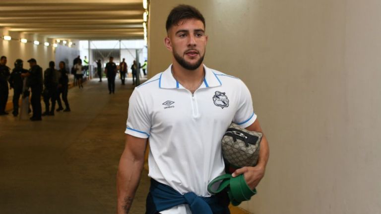 Lucas Cavallini previo a un juego con Puebla