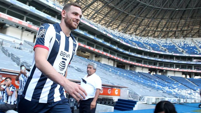 Vincent Janssen en su presentación con Rayados