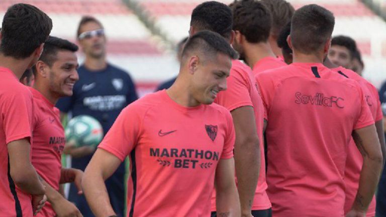 Javier Hernández, en entrenamiento del Sevilla