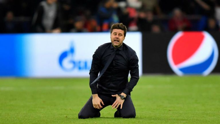 Mauricio Pochettino celebrando una victoria como técnico de Tottenham