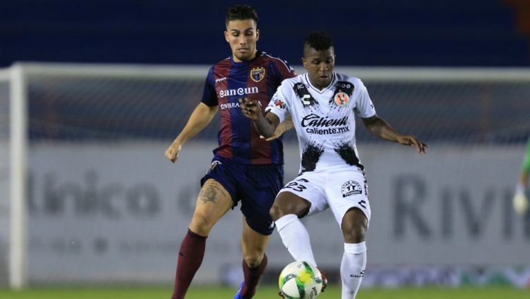 Ezequiel Esperón (izquierda), cuando jugaba en Atlante