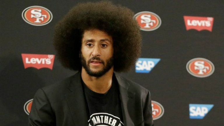 Kaepernick, en una conferencia de prensa