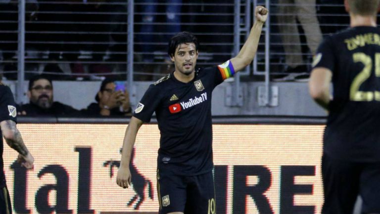 Carlos Vela celebra un gol con Los Angeles FC