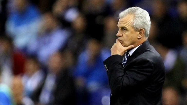 Javier Aguirre dirigiendo en Europa