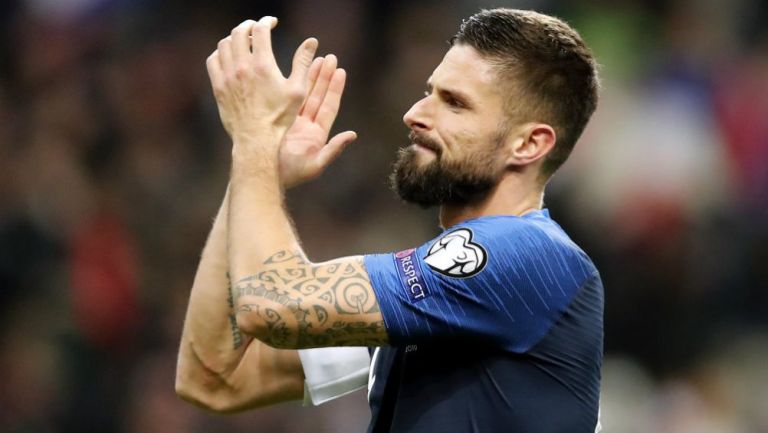 Olivier Giroud festeja tras partido