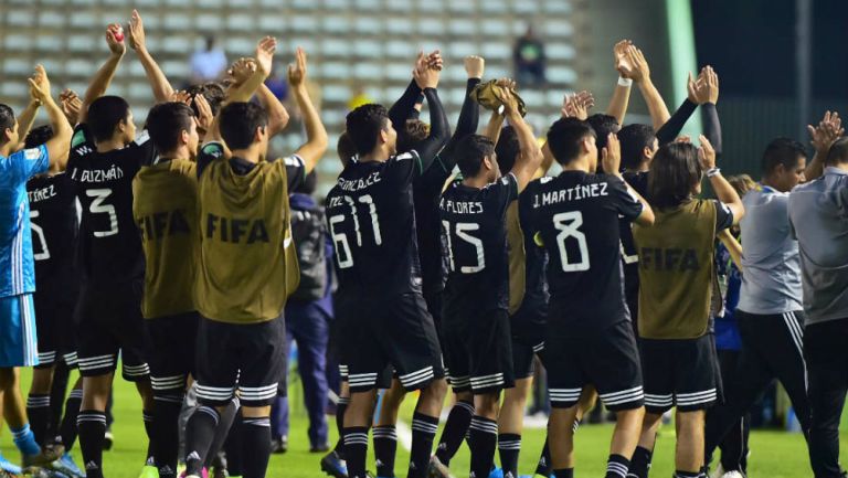 Jugadores de la Selección Mexicana Sub 17 celebrando el pase a la Final