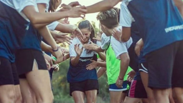 Victoria Sisterna, durante la bienvenida al Gimnasia