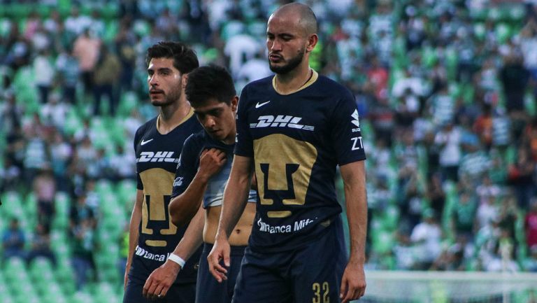 Jugadores de Pumas en lamento en el TSM