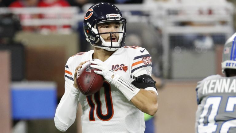 Mitchell Trubisky conectó con tres jugadores en las diagonales