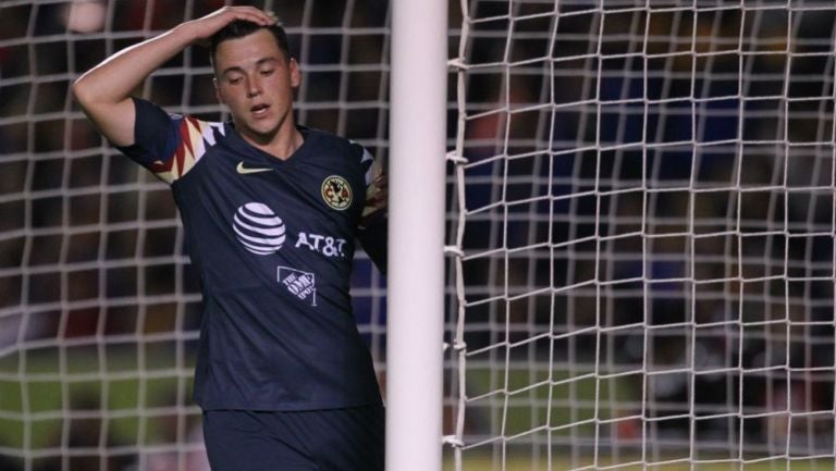 Federico Viñas, en lamento en el partido de América