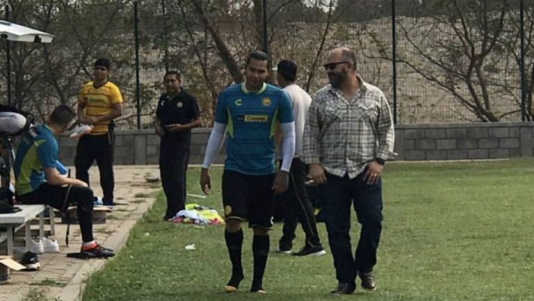 Carlos 'Gullit' Peña en entrenamiento con Dorados de Sinaloa