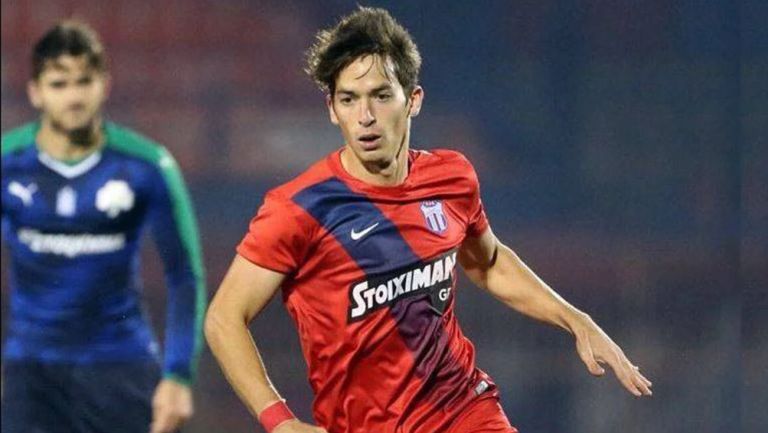 Arce, con la camiseta del Panionios de Grecia