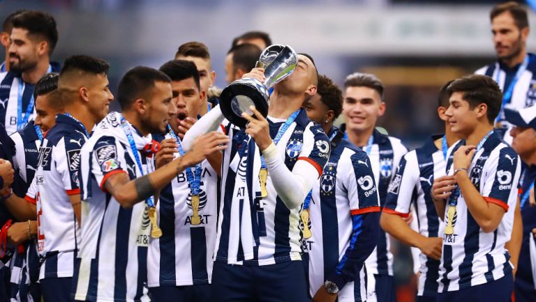 Rayados festejando el campeonato de la Apertura 2019