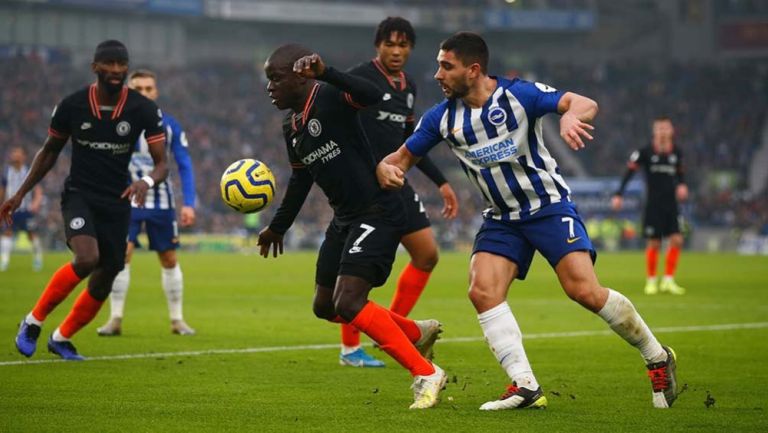 Acción del juego entre Brighton y Chelsea