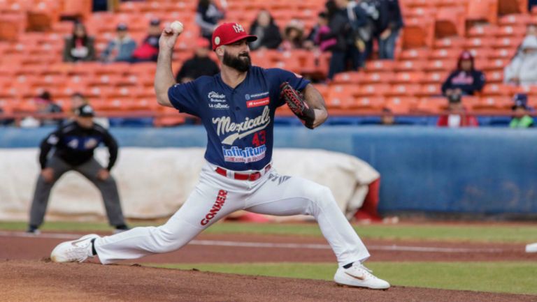 Joe Van Meter en partido con Mexicali