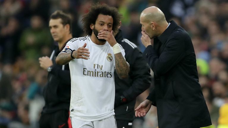 Real Madrid: Marcelo recibe indicaciones de Zinedine Zidane