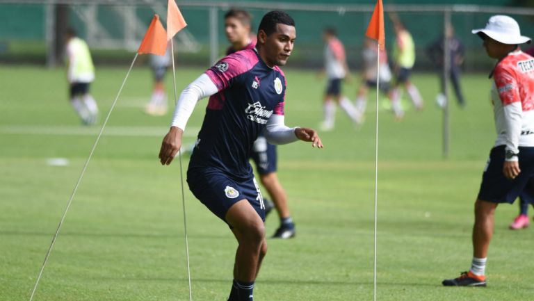 Gilberto aclera en la práctica rojiblanca