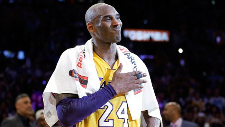 Kobe Bryant durante un partido de los Lakers