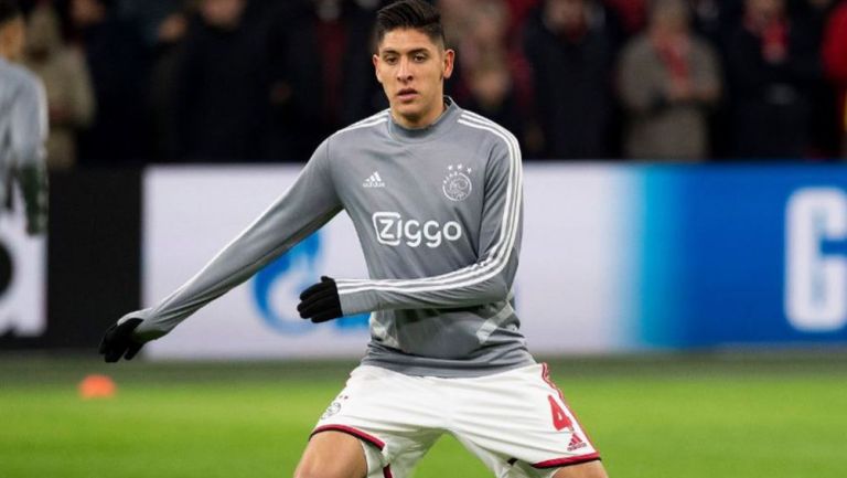 Edson Álvarez previo a un partido del Ajax