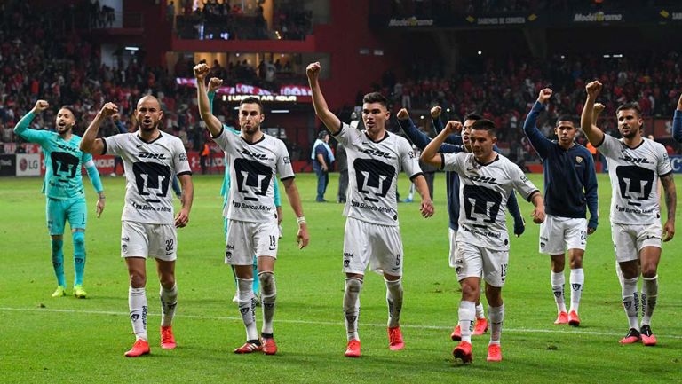 Pumas festeja después de un partido