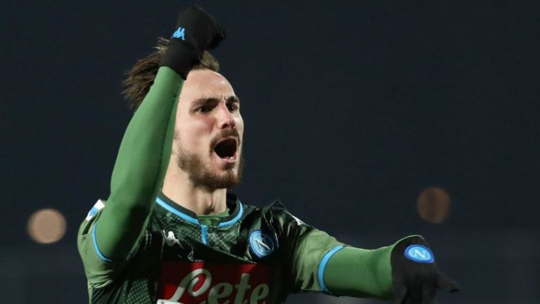 Fabián Ruiz celebrando su anotación con Napoli