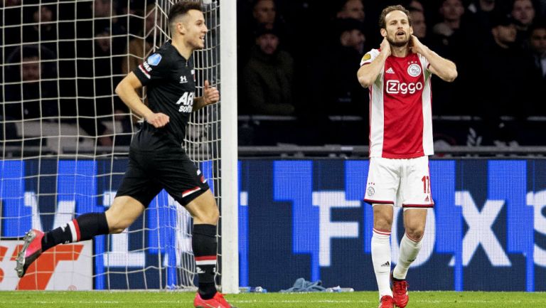 AZ Alkmaar derrotó al Ajax como visitante y lo alcanza en la cima de Holanda