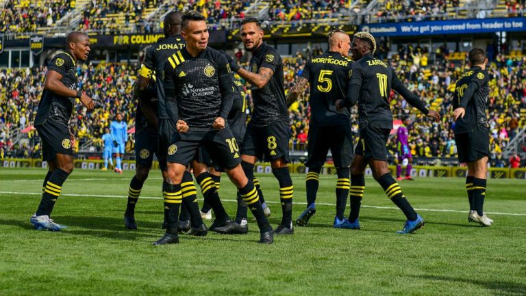 Zelarayán festeja su gol con el Columbus Crew