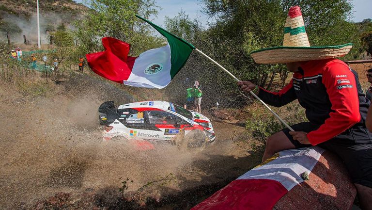 Aficionado observa el Rally en Guanajuato