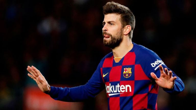 Gerard Piqué durante un duelo con el Barcelona 