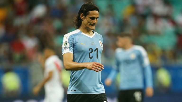 Edinson Cavani durante un partido de Uruguay