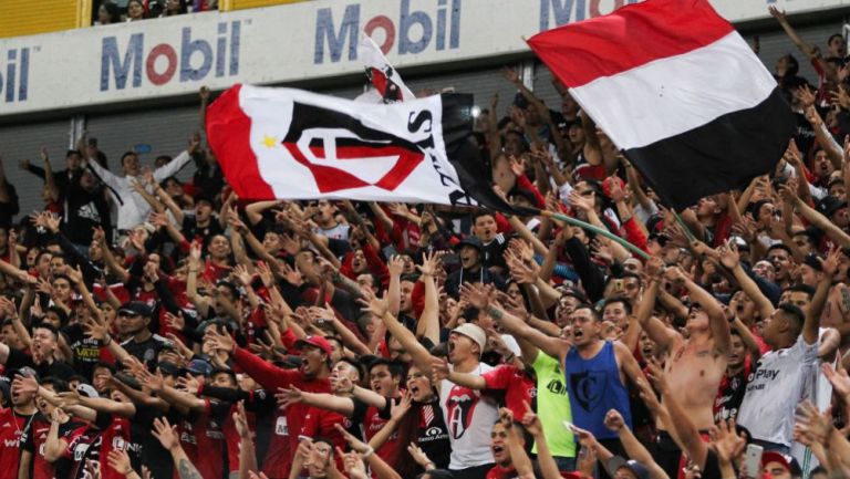 Afición del Atlas en el Estadio Jalisco