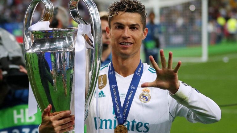 Cristiano Ronaldo tras ganar una Champions League con el Real Madrid