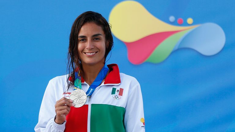 Espinosa presume una medalla en los últimos Juegos Centroamericanos