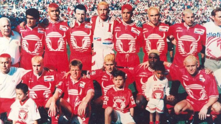 Toros Neza, un equipo pintoresco a finales de los 90's