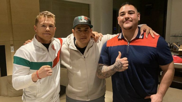 Andy Ruiz con Eddy Reynoso y Canelo Álvarez