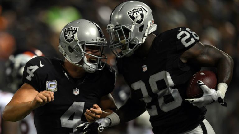 Raiders en partido contra Texans