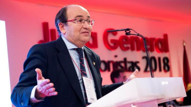 José Castro, presidente del Sevilla, en conferencia de prensa