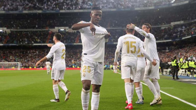 Vinicius celebra una diana con el Real Madrid