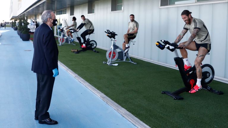 Florentino Pérez visitó el entrenamiento del Real Madrid