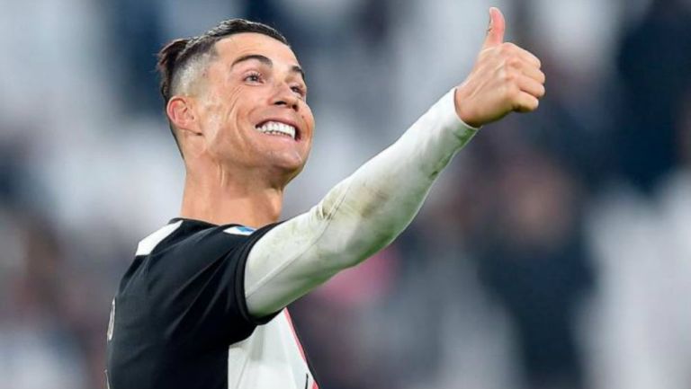 Cristiano Ronaldo en celebración de gol con Juventus